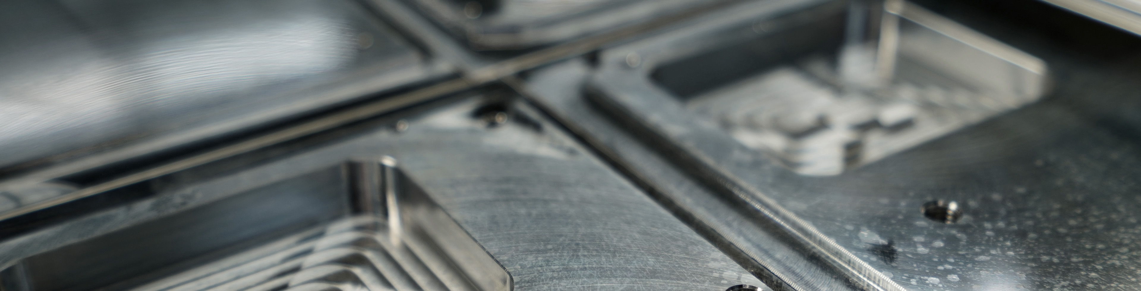 aluminium materialbild kuehlerbearbeitung mit fraesungen